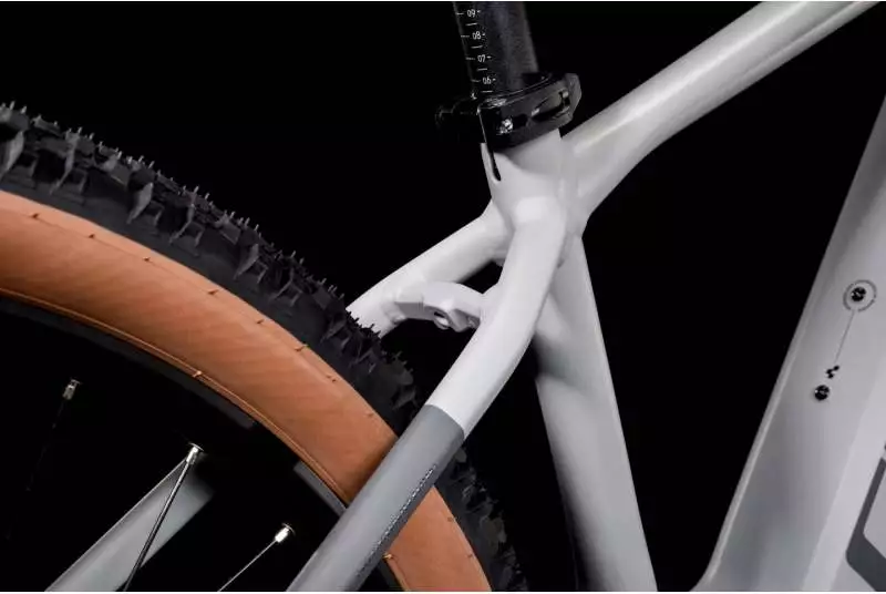 Bicicletas Cube Bicicleta Cube Reaction Hybrid Race 625 2022 7 Bicicletas Cube Bicicleta Cube Reaction Hybrid Race 625 2022 - Imagen 5