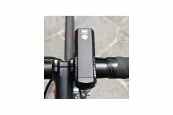 Luz Cateye AMPP Recargable -Bicicletas Ventas luz cateye ampp recargable 2