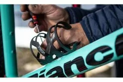 Portabidón Elite Prism Carbon Lateral 8 Portabidón Elite Prism Carbon Lateral -Bicicletas Ventas portabidon elite prism carbon lateral 1